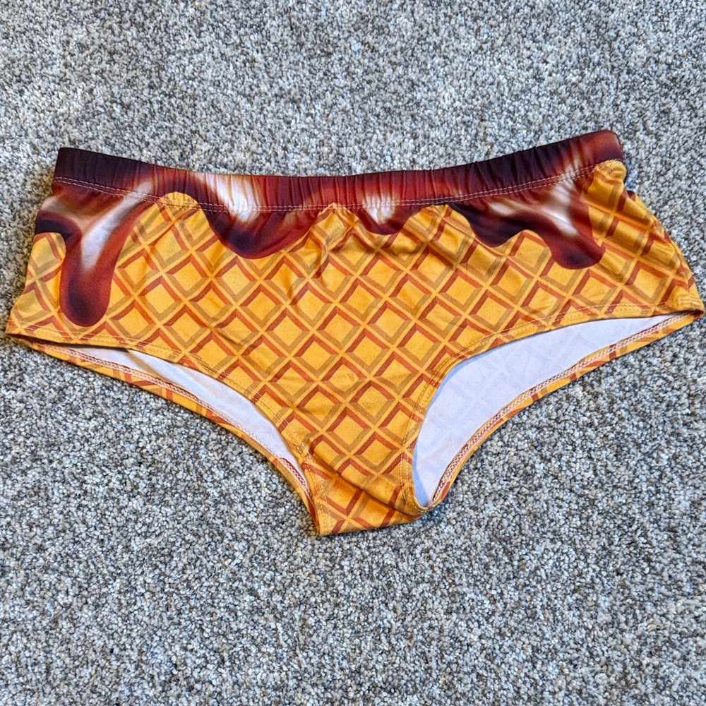 Women’s Waffle Print Briefs